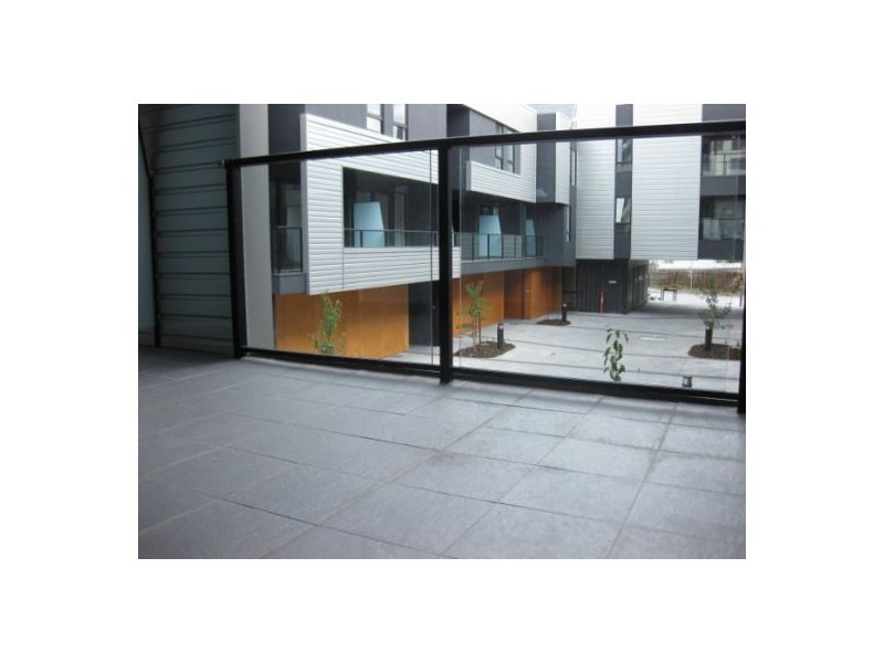 14 Cirque Dr, Footscray VIC 3011