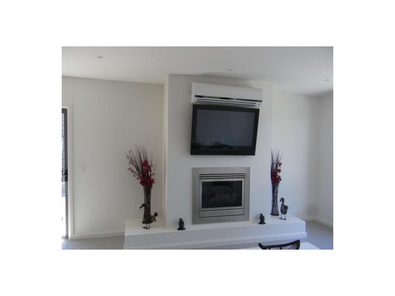 1/160 Biggs Street, St Albans VIC 3021