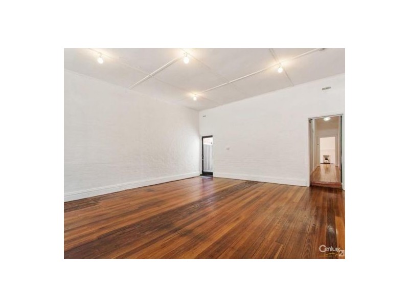 36 Hall Street, Newport VIC 3015