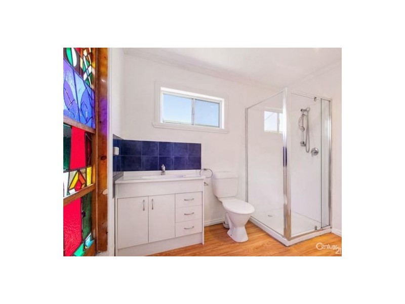 36 Hall Street, Newport VIC 3015