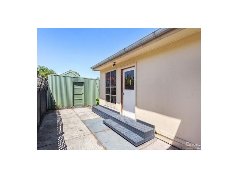 36 Hall Street, Newport VIC 3015