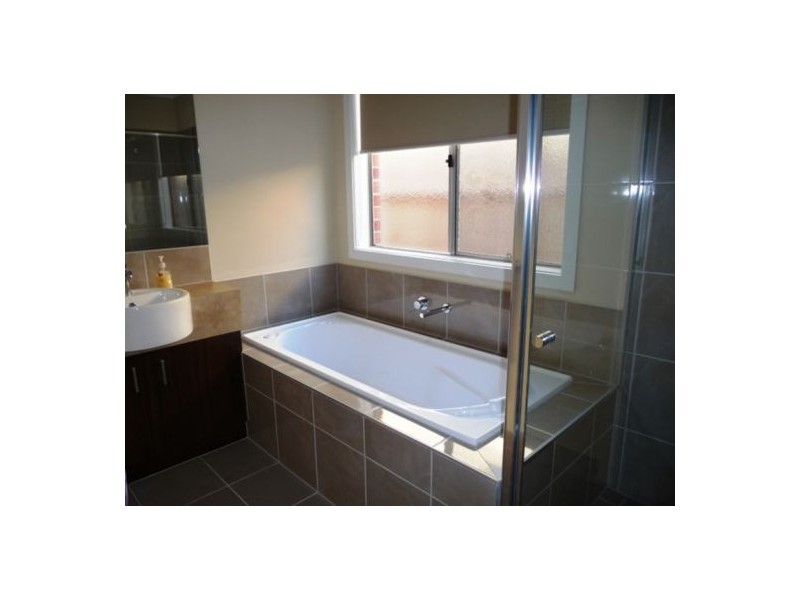 3 Sunridge Drive, Mernda VIC 3754