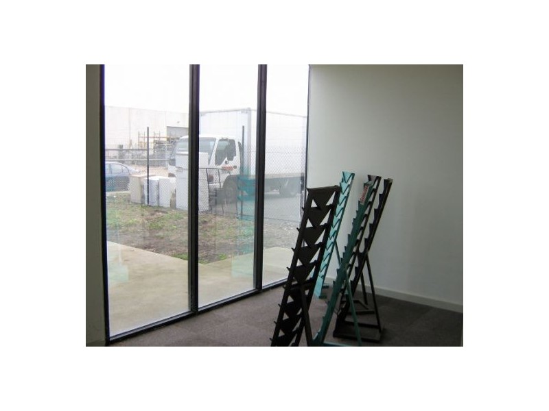 2/18 Bentley Street, Williamstown North VIC 3016