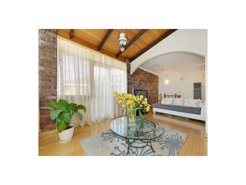 235 Mascoma Street, Strathmore VIC 3041