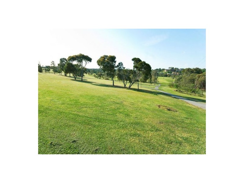 235 Mascoma Street, Strathmore VIC 3041