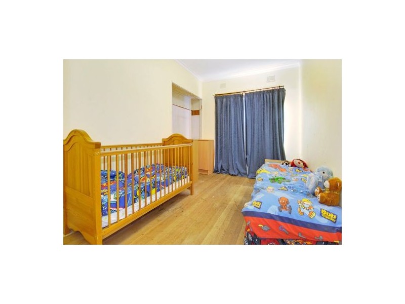 10 Ella Grove, Chelsea VIC 3196