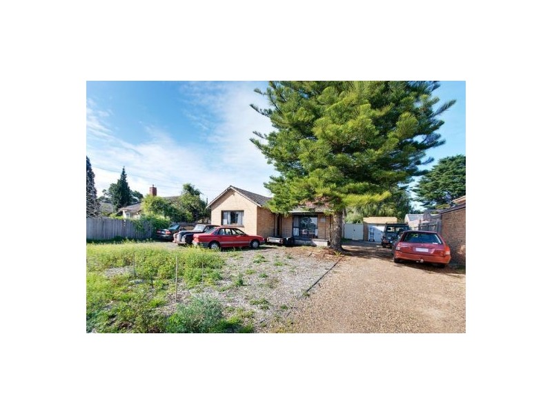 10 Ella Grove, Chelsea VIC 3196