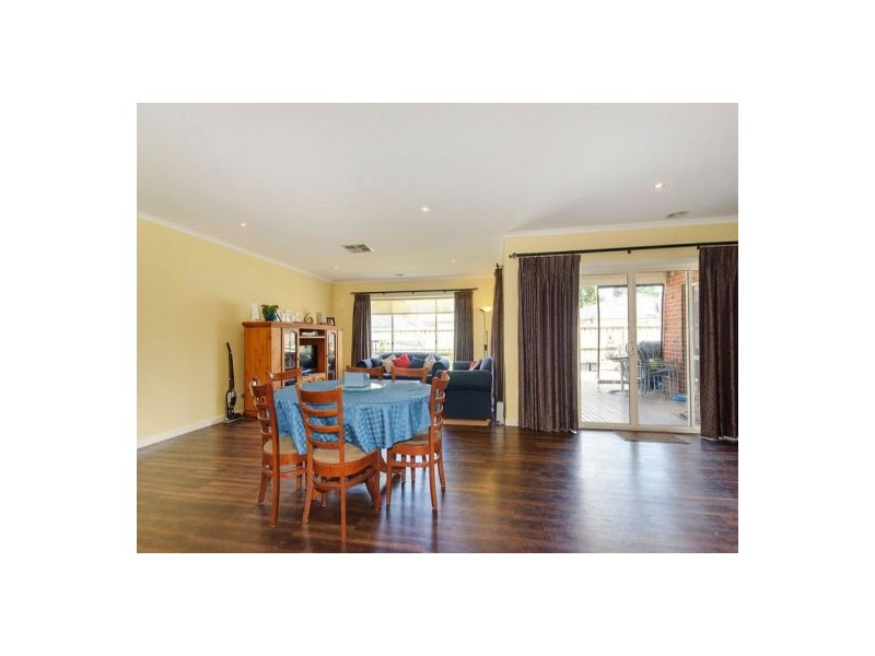 50 Sussex Street, Cranbourne North VIC 3977