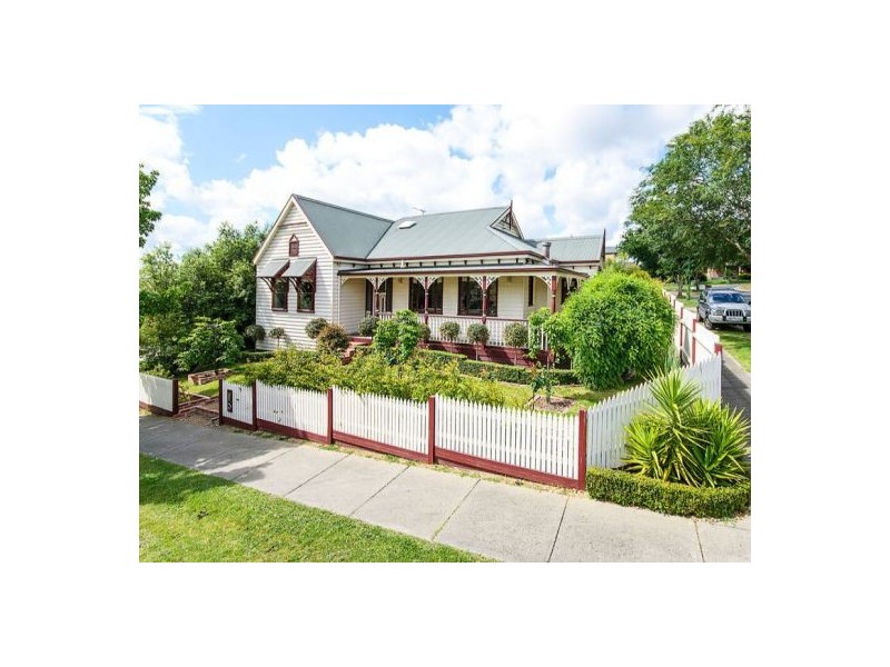 63 The Boulevard, Narre Warren South VIC 3805