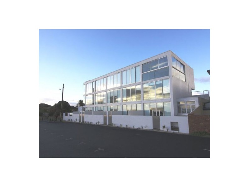 2/18 Avondale Avenue, Chelsea VIC 3196