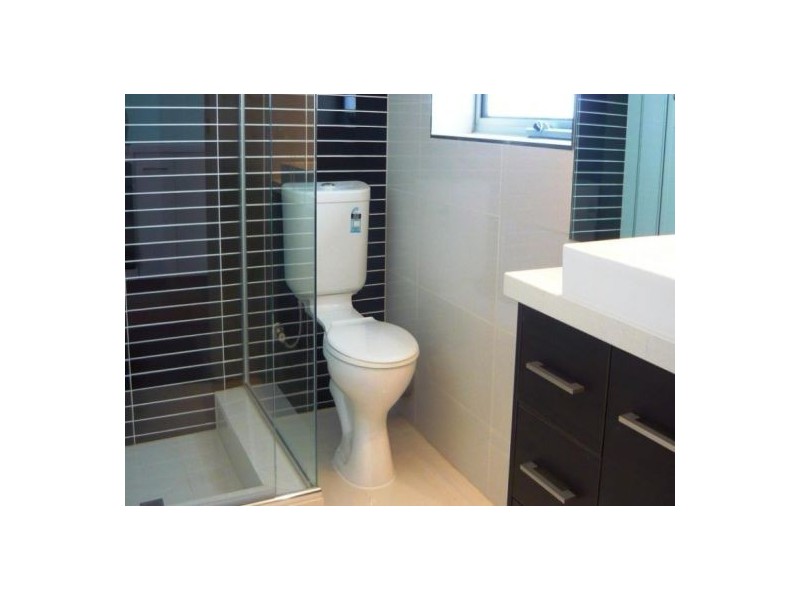 2/18 Avondale Avenue, Chelsea VIC 3196