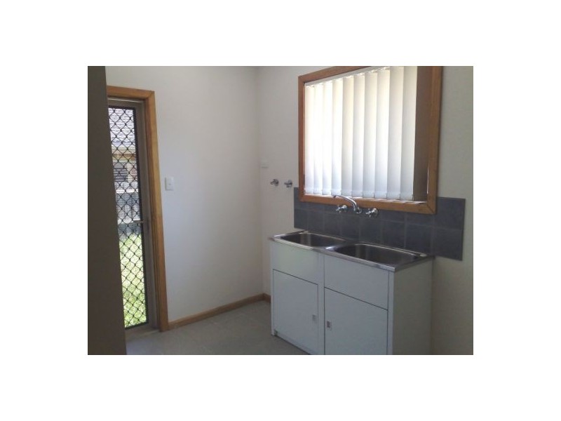 2/25 Racecourse Road, Noble Park VIC 3174