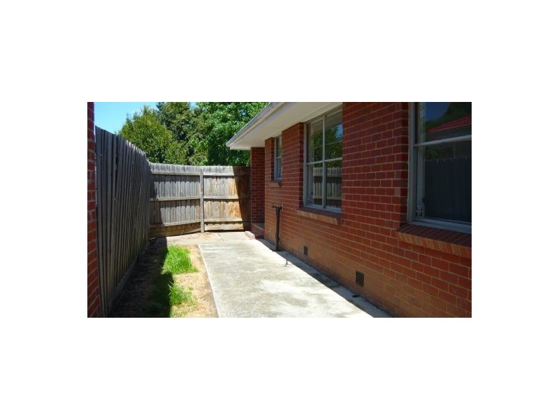 12 Bursaria Crescent, Frankston North VIC 3200