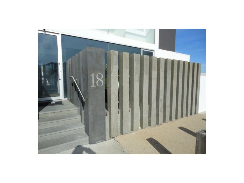 10/18 Avondale Avenue, Chelsea VIC 3196