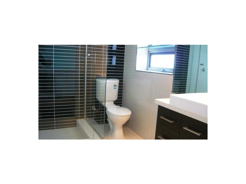 2/18 Avondale Avenue, Chelsea VIC 3196