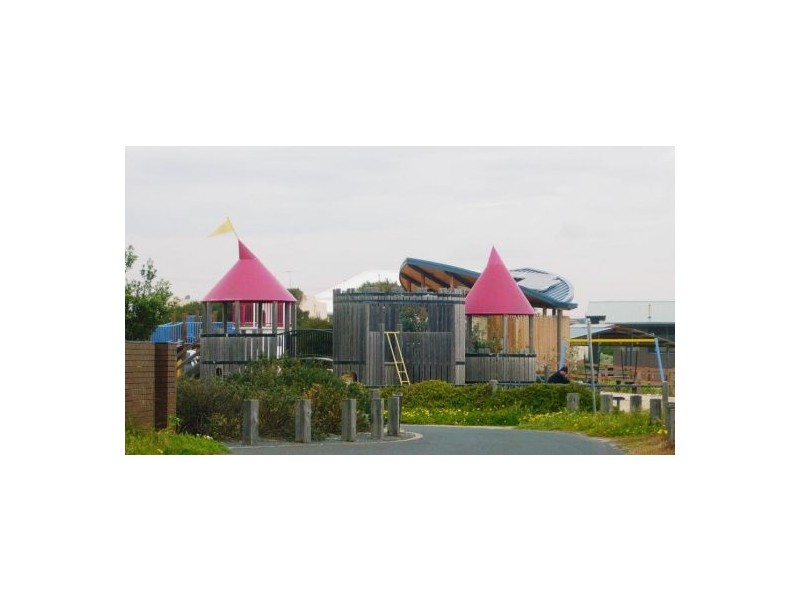 2/18 Avondale Avenue, Chelsea VIC 3196