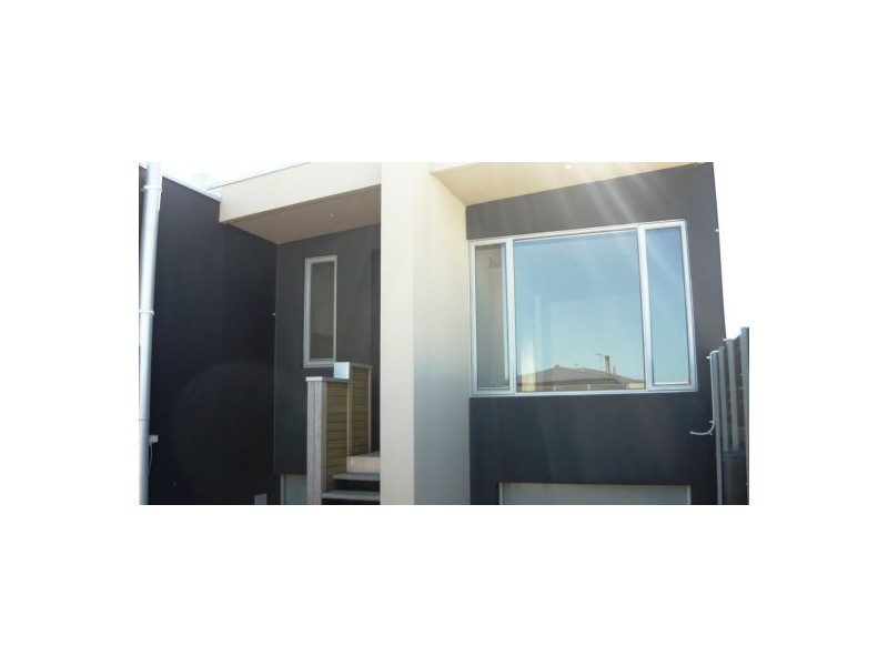 2 227 Nepean Higway, Edithvale VIC 3196