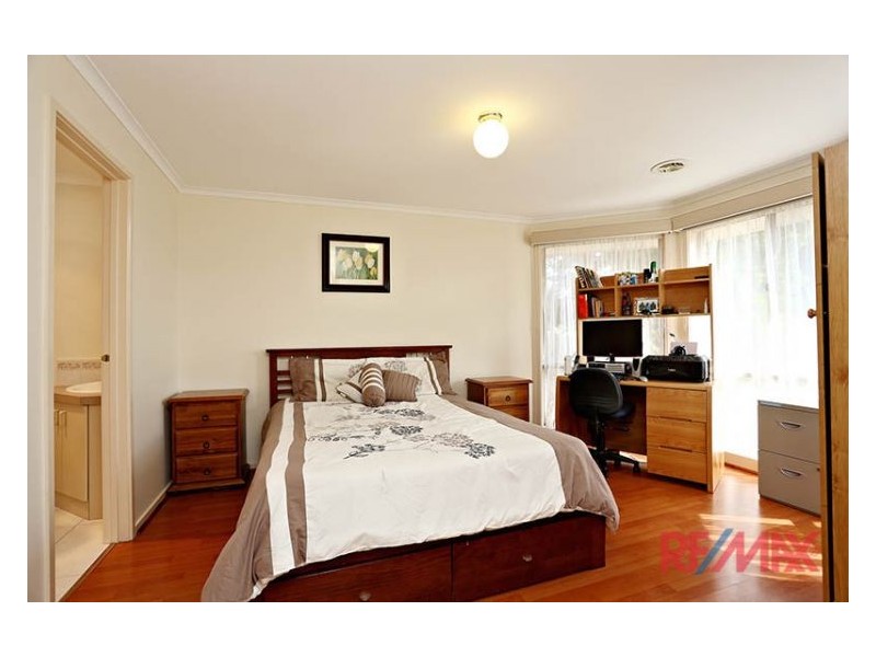 8 Rubicon Court, Hallam VIC 3803