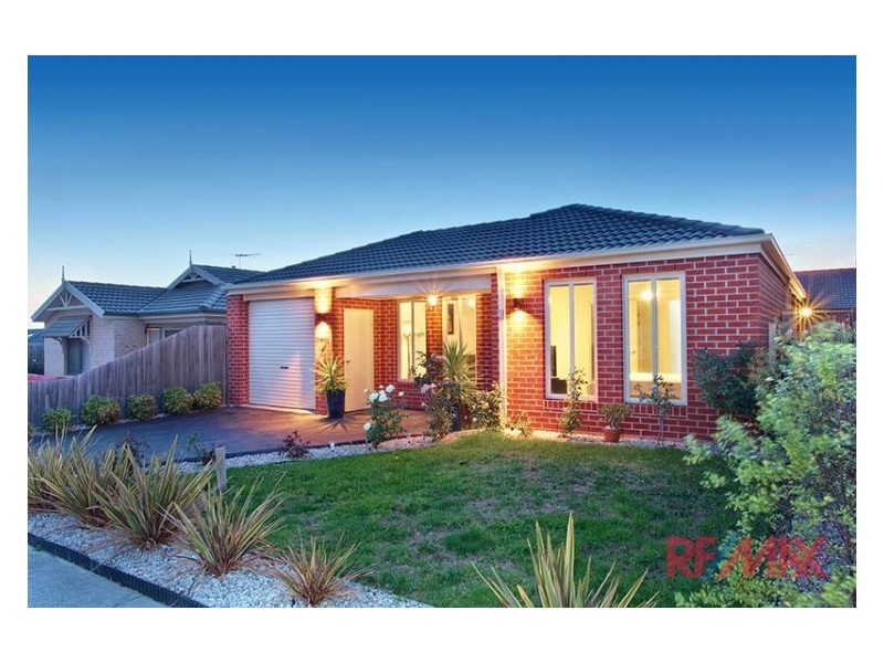 3 Massie Drive, Hampton Park VIC 3976