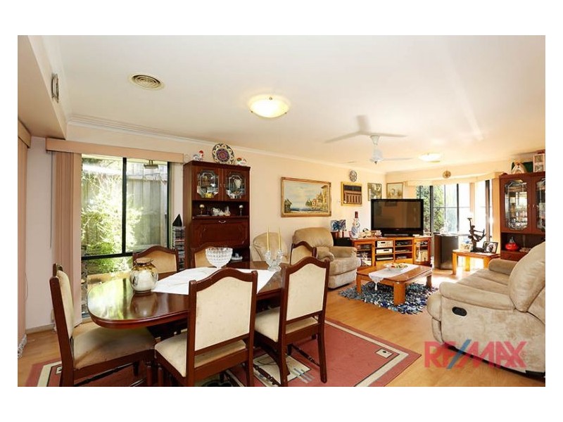 10 Bill Place, Hampton Park VIC 3976
