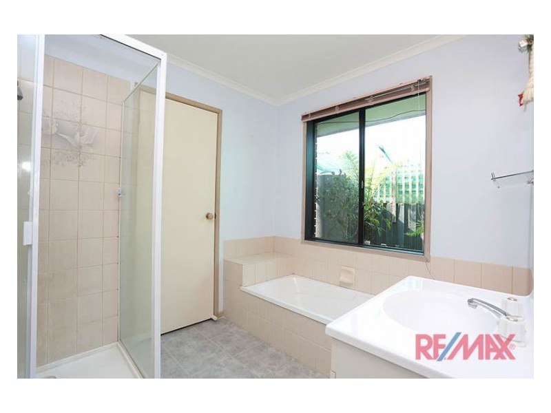 10 Bill Place, Hampton Park VIC 3976