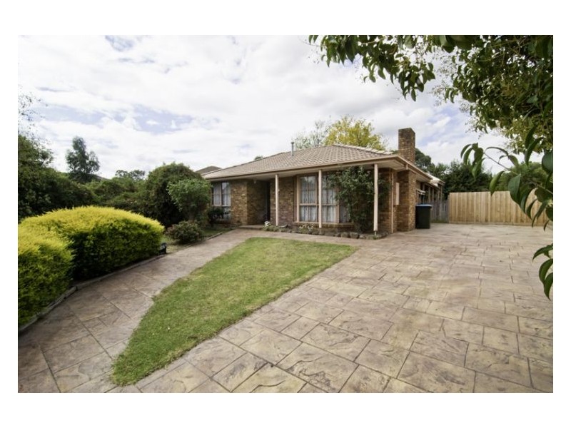 13 Greendale Court, Narre Warren VIC 3805