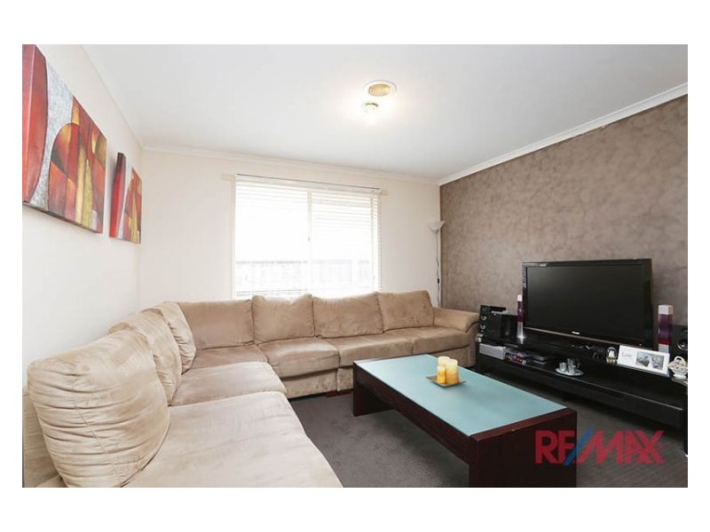 5 Ironbark Close, Hampton Park VIC 3976