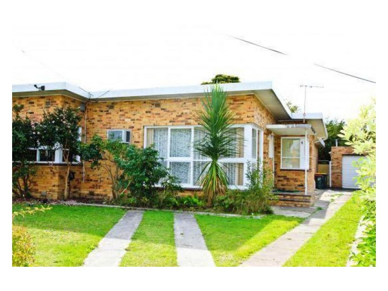 35 Dennis Street, Clayton VIC 3168