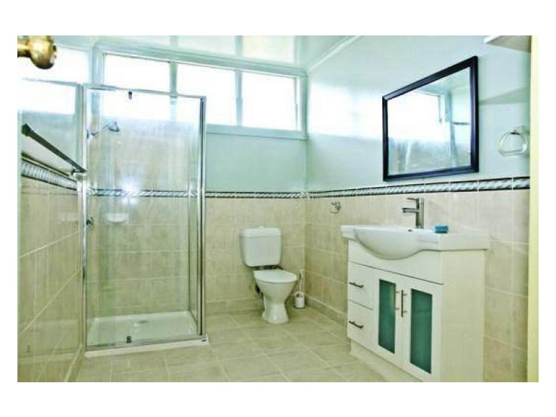 35 Dennis Street, Clayton VIC 3168