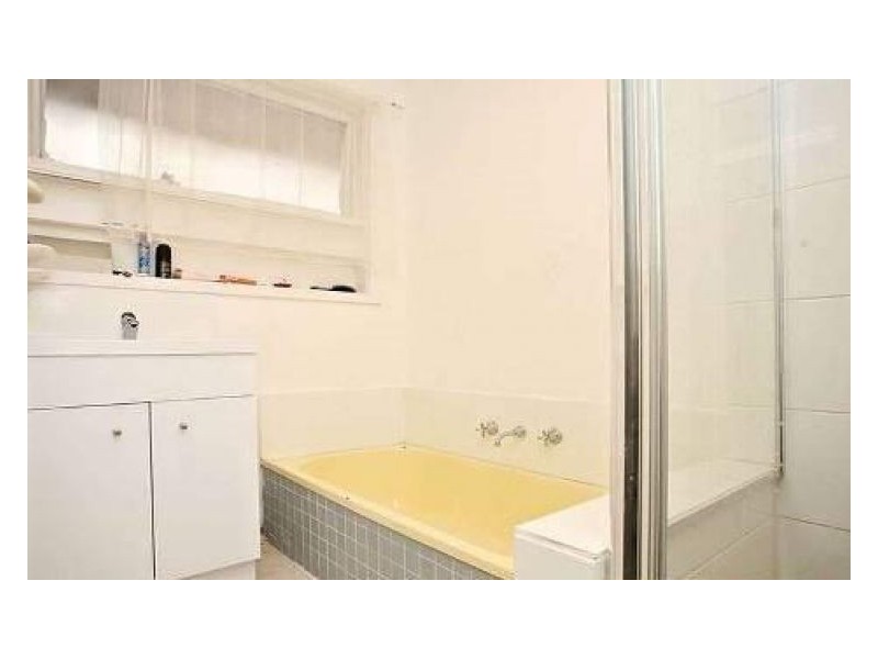 10 Fairbairn Road, Cranbourne VIC 3977
