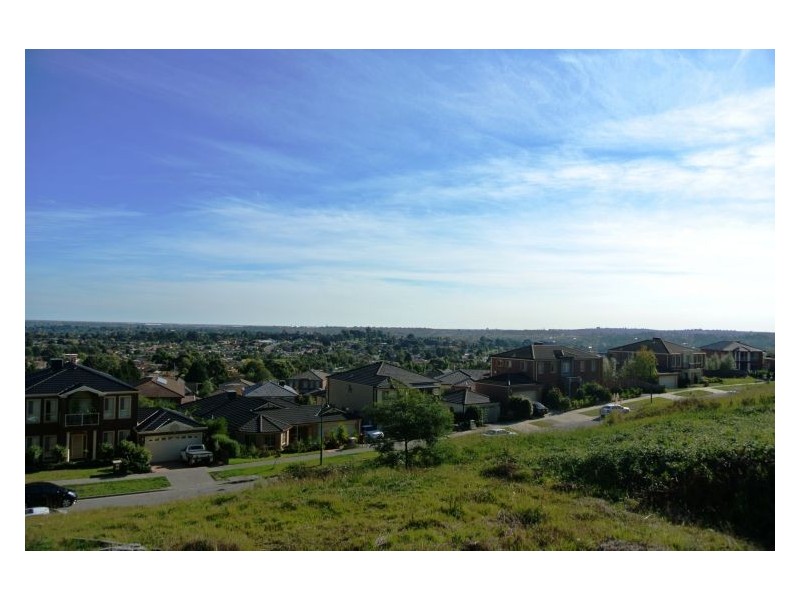 31 Montbrae Circuit, Narre Warren North VIC 3804