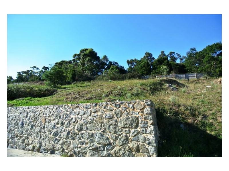 31 Montbrae Circuit, Narre Warren North VIC 3804