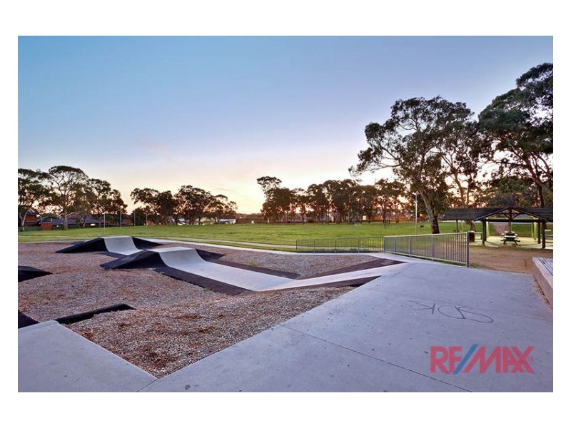 5/6 Close Avenue, Dandenong VIC 3175