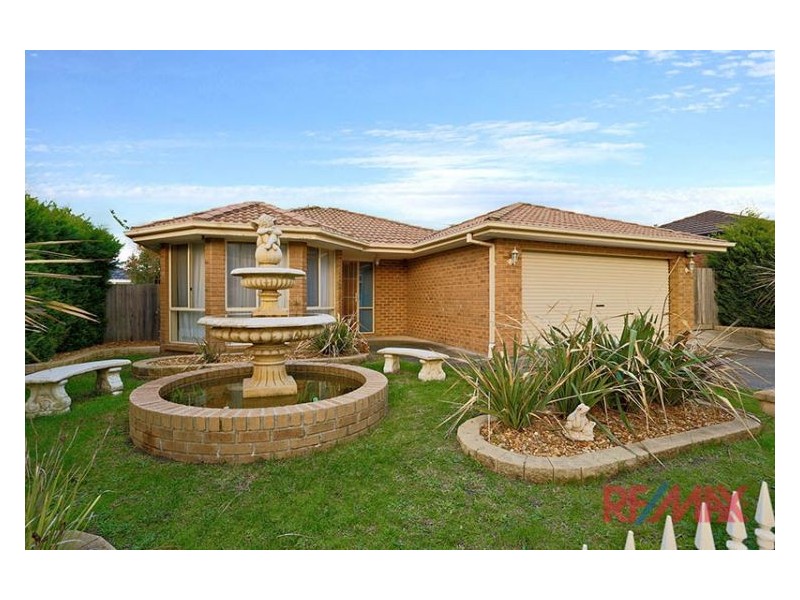 4 Ironbark Close, Hampton Park VIC 3976