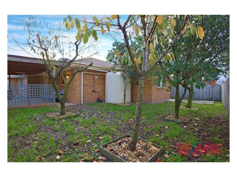 4 Ironbark Close, Hampton Park VIC 3976