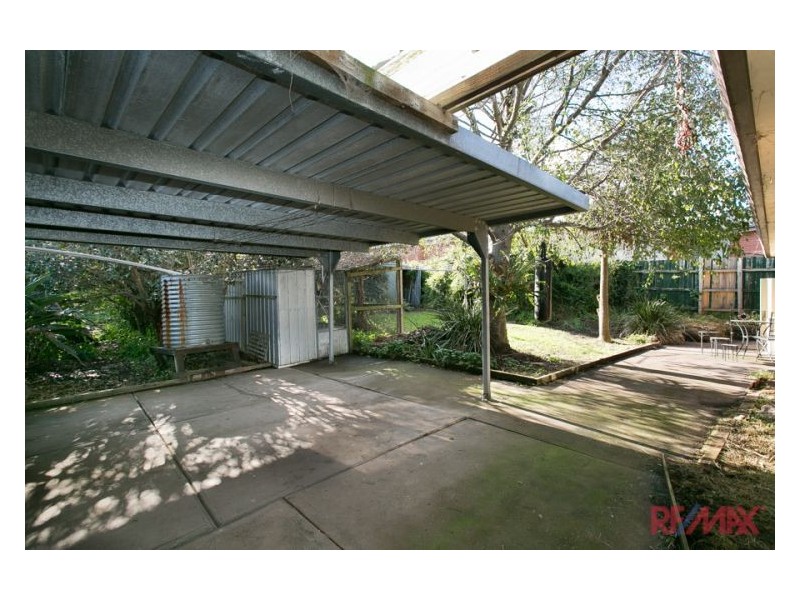 5 Allison Avenue, Eumemmerring VIC 3177