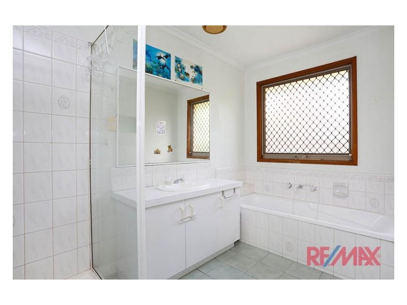 12 Warana Drive, Hampton Park VIC 3976