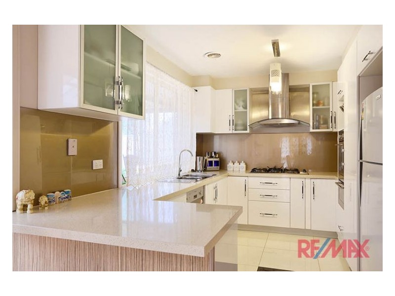 19 Beckington Crescent, Hampton Park VIC 3976