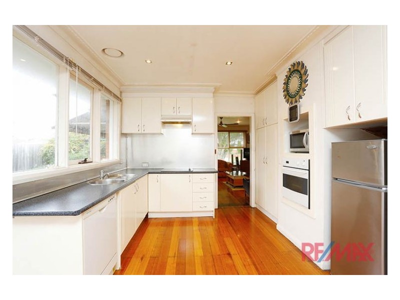 32 The Fairway, Hampton Park VIC 3976