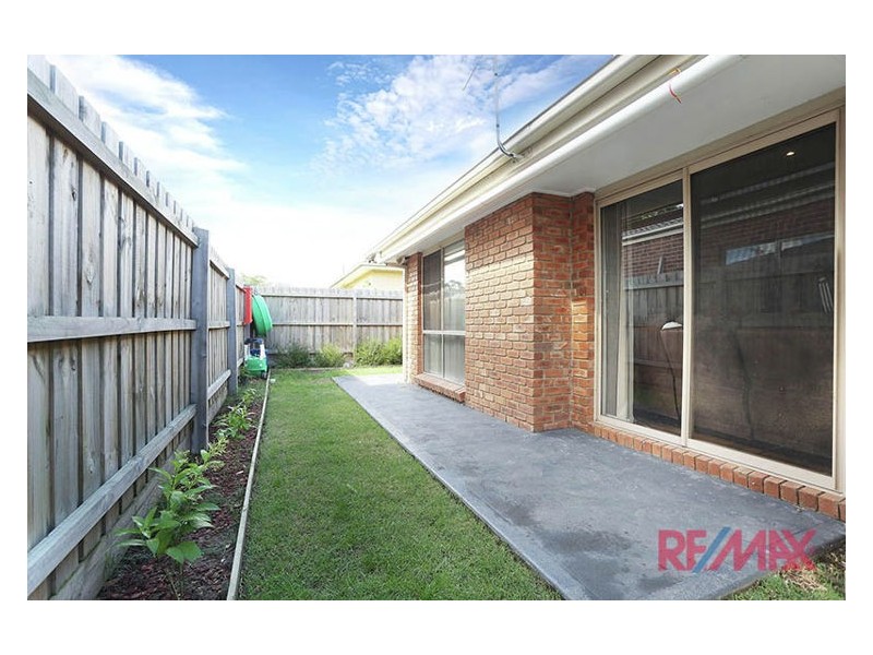 16 Regal Avenue, Hallam VIC 3803