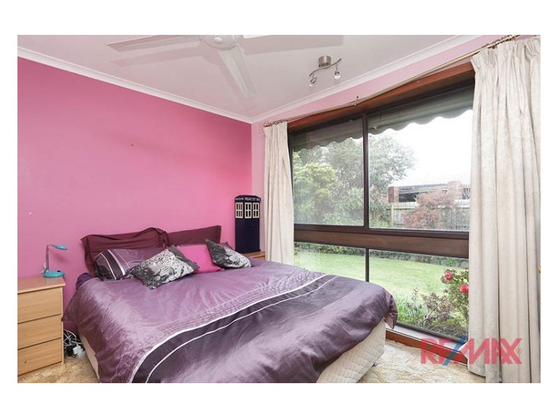 1 Gina Court, Hallam VIC 3803