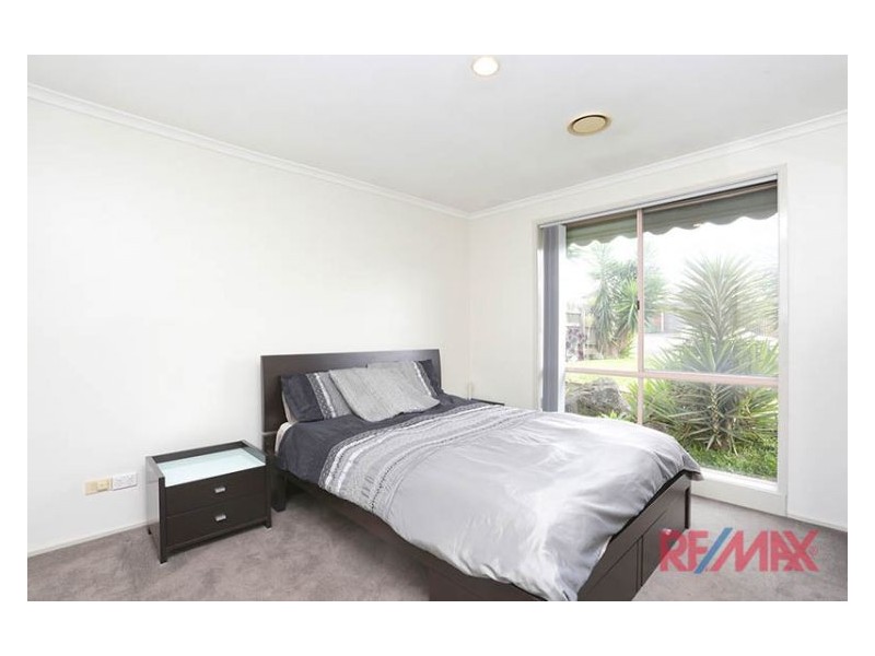 11 Landhill Court, Hallam VIC 3803