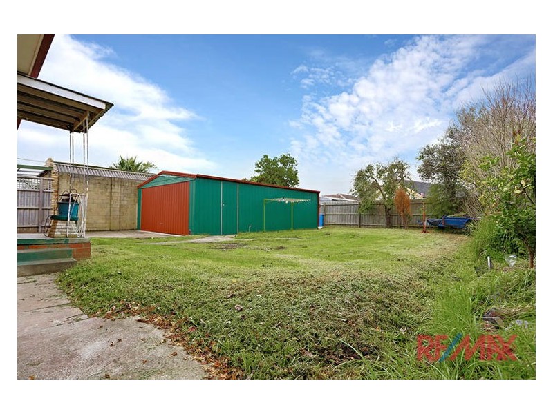 32 The Fairway, Hampton Park VIC 3976