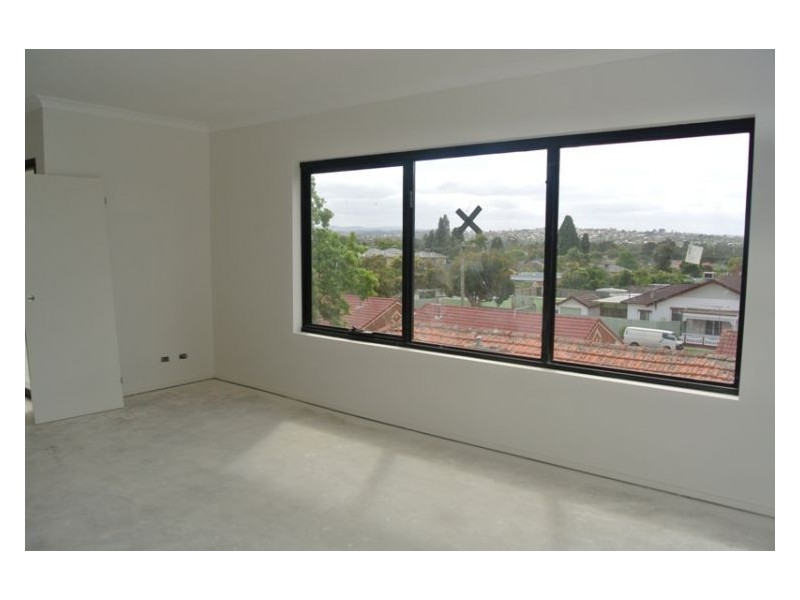 69 Clow Street, Dandenong VIC 3175