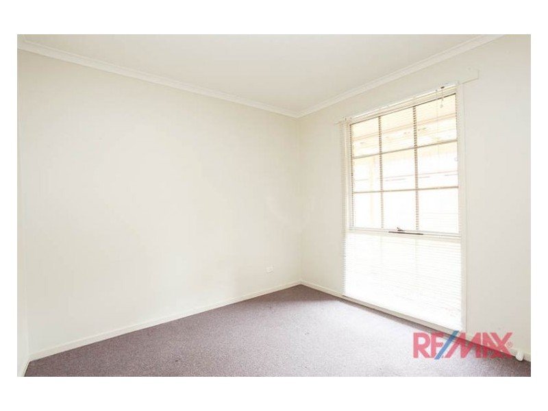 8 Verona Drive, Hampton Park VIC 3976