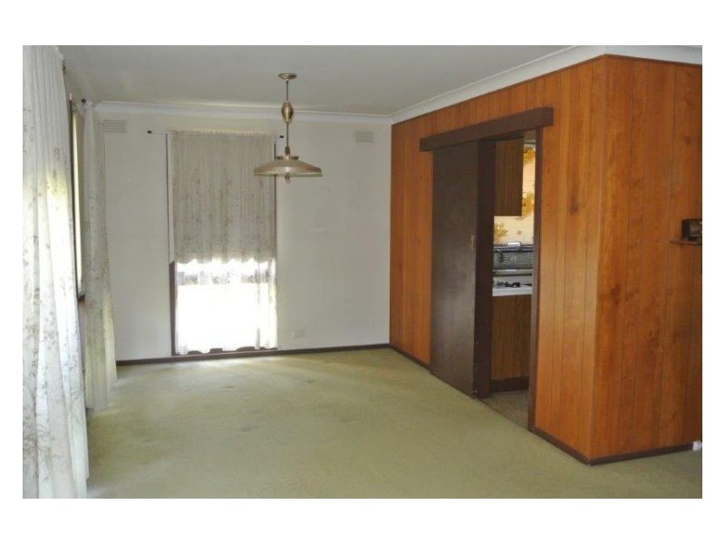 27 Camelot Drive, Glen Waverley VIC 3150