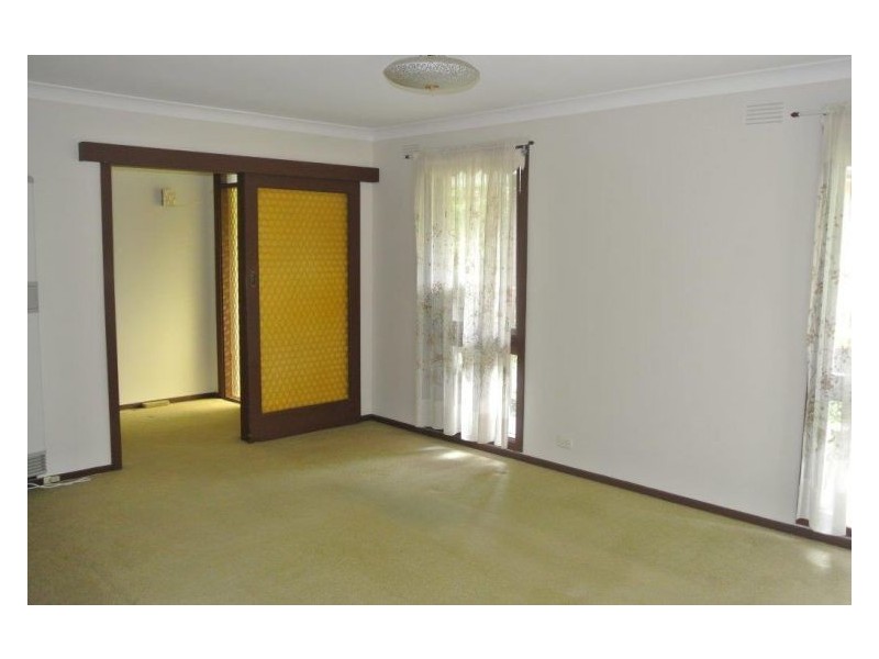 27 Camelot Drive, Glen Waverley VIC 3150