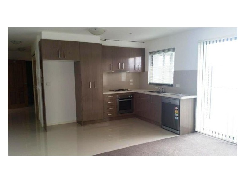 10/23 Edith Street, Dandenong VIC 3175