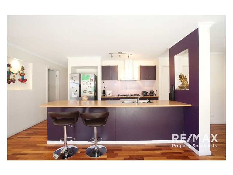 4 Carboni Crescent, Lynbrook VIC 3975