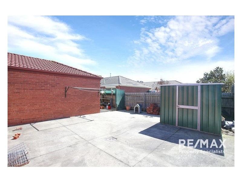 4 Carboni Crescent, Lynbrook VIC 3975